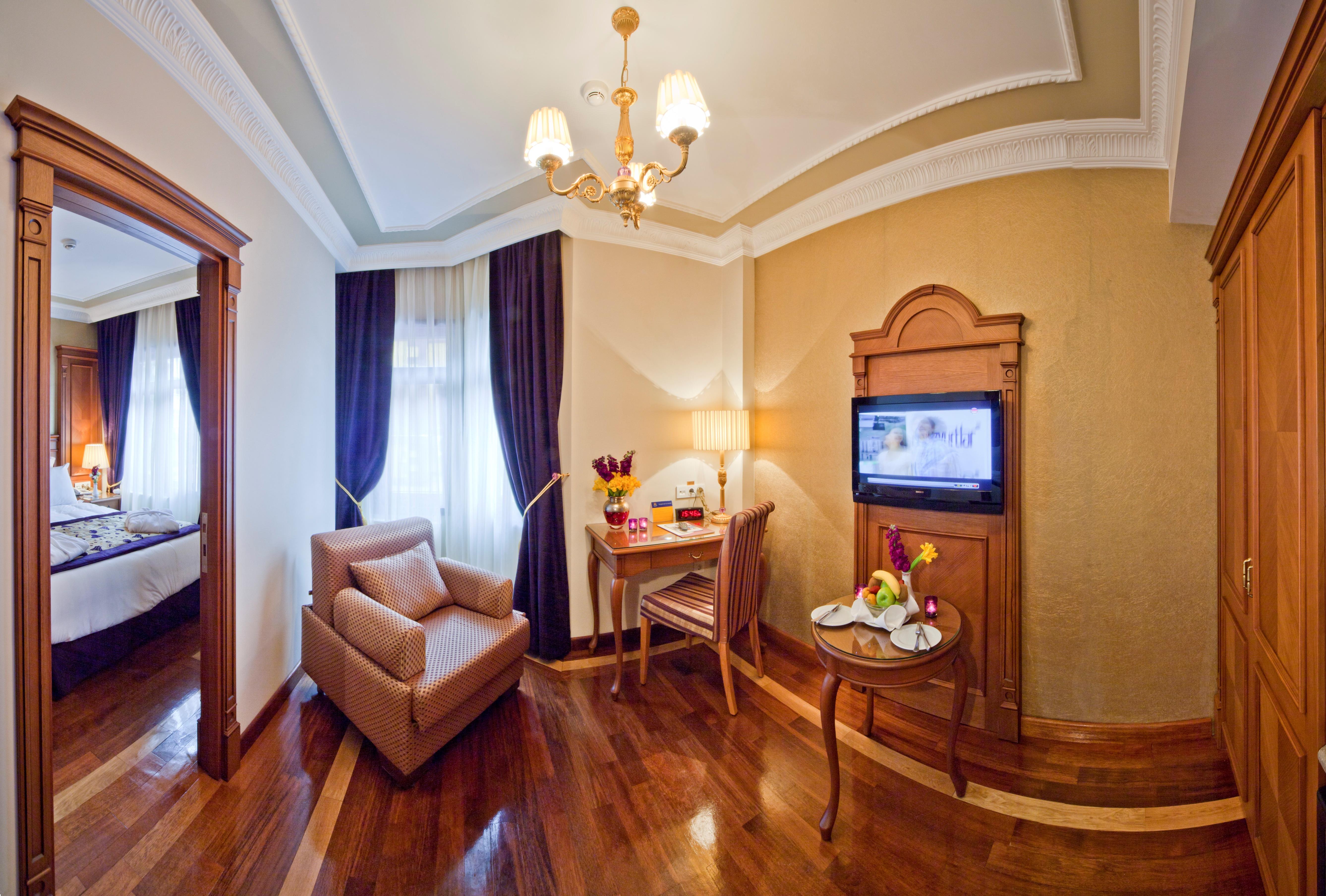 Glk Premier Acropol Suites & Spa Istanbul Exterior photo
